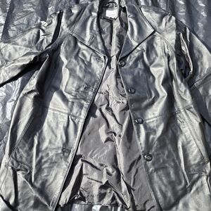 East 5th woman's black leather jacket x-l